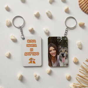 Llavero "Mi raza favorita es adoptado" personalizado