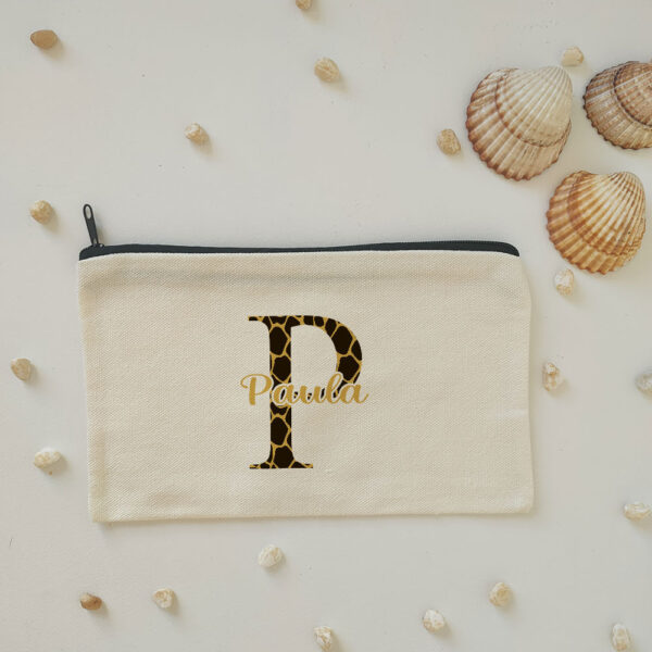 Neceser "Inicial con animal print + nombre" personalizado - Imagen 3