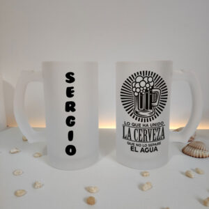 Jarra "Lo que ha unido la cerveza que no lo separe el agua" personalizada